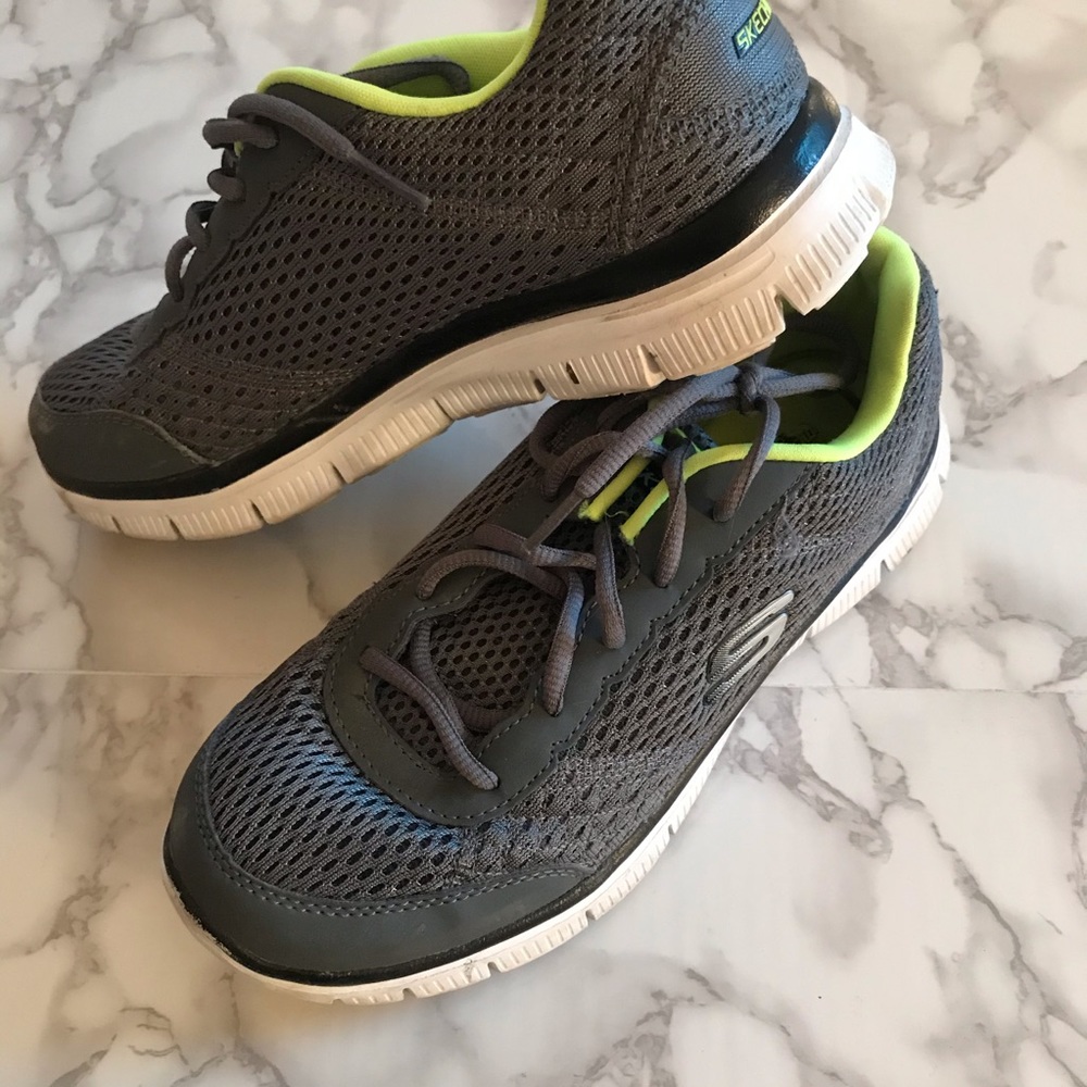 Sketchers memory foam gray and green sneakers